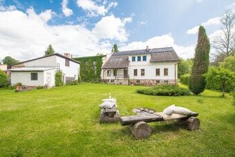 Prodej víceúčelového rodinného domu se sálem Javorník - 1