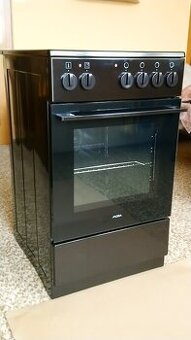 Volně stojící elektrický sporák MORA - hnědé provedení