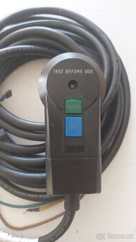 Proudový chránič za