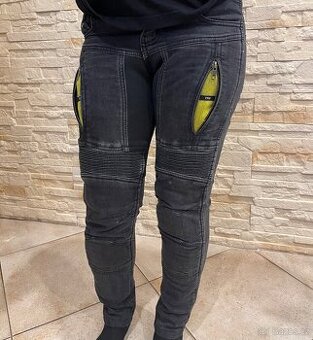 Motorkářské kalhoty