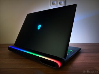 18" 300HZ_ALIENWARE 18 AREA-51_U7-255HX_32GB_RTX 5060 8GB