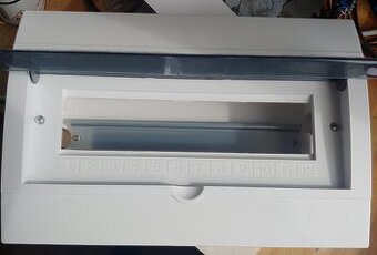 Rozvaděč plastový P12