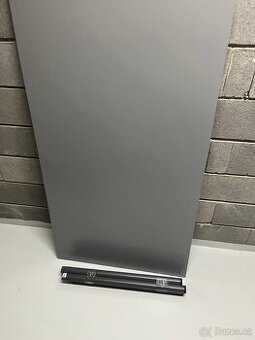 IKEA stolová deska 140×60 cm + nohy – jako nová