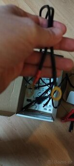 Nabíječka baterií pro automobily a motocykly