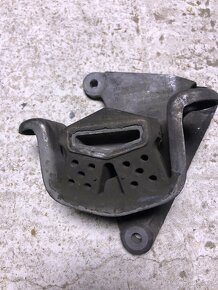 Vw T5 silentblok převodovky