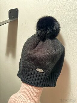 Zimní čepice a šály