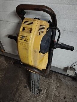 Benzinove bouraci kladivo Atlas Copco Cobra