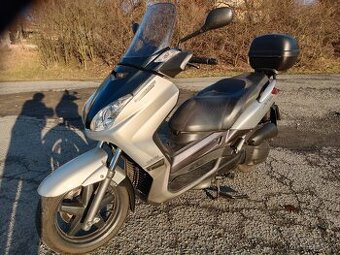 YAMAHA X MAX 125ccm/ 11Kw.
