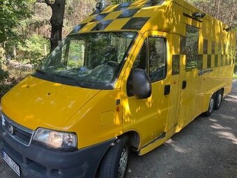 SPECIALNÍ SKŘÍŇOVÝ AUTOMOBIL-FIAT MAVE