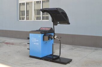 Nákladní vyvažovačka do 30″ s přízdvihem