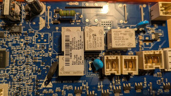 Prodám nakonfigurovanou elektroniku pračky se sučičkou  AEG