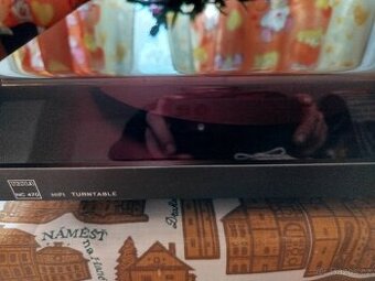 Gramofon Tesla NC 470