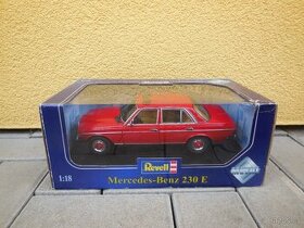 Mercedes-Benz 230 E - 1:18 Revell Limited