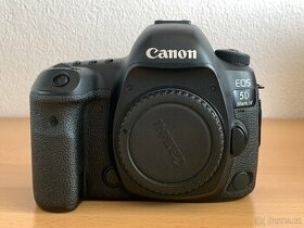 Canon 5D Mark IV + Canon Speedlite 430 EX II + příslušenství