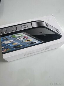 iPhone 4 s. S krabičku