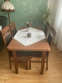 Jidelní stůl masiv tmavý rustikální židle