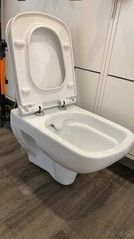 Závěsné WC Cersanit Colour