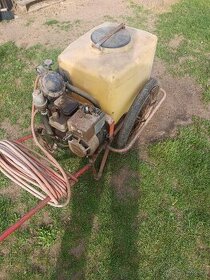 Motorový postřikovač  Agrostroj