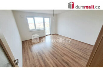 Světlý 2+kk s garáží, 50,8 m2 + 5,2 m2 balkon, 3.patro, OV,
