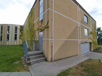 Garáž - Kamechy, Brno