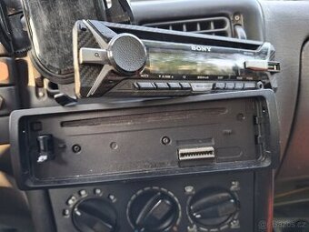 Autorádio SONY CDX-G1101U