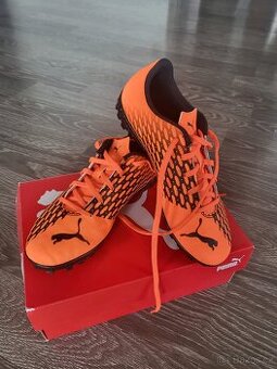 Sportovní boty Puma 38
