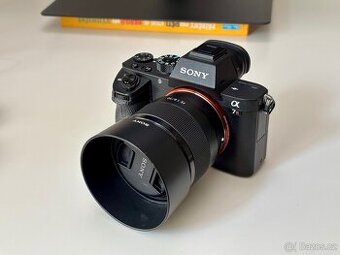 Sony A7R II + Sony FE 50mm