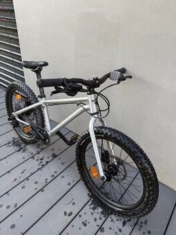 Early rider Seeker 20