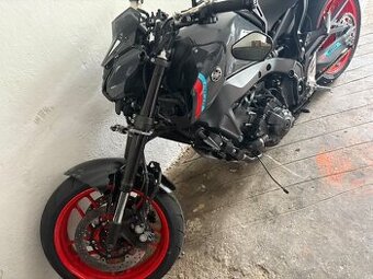 Yamaha mt-09