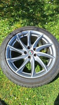 Prodám zimní alu alfa Giulia