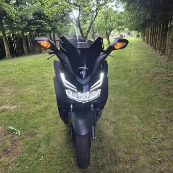 Honda Forza 125