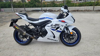 2019 Suzuki GSX-R1000, najeto 2700 km, DPH, jeden majitel