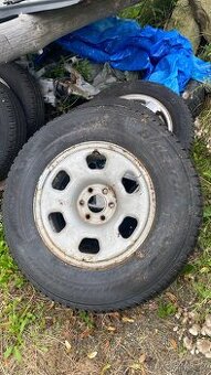 Nissan Navara D40 - ❄️ zimni pneu vcetne disku
