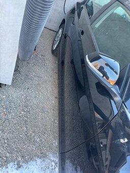 Prave přední dveře bmw f21