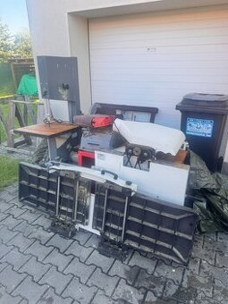 Sada dílenských strojů na dřevo – pila, hoblovka, bruska
