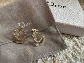 Zaujimave nausnice Ch.Dior