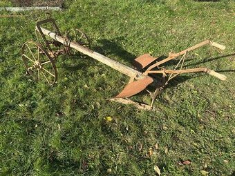 souprava zemědělské techniky