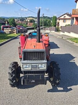 Malotraktor YANMAR F20D