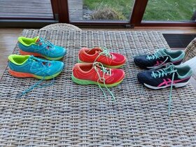 Dámské běžecké boty Asics Noosa FF