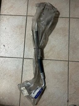 Hyundai ix35 2012 trubka klimatizace