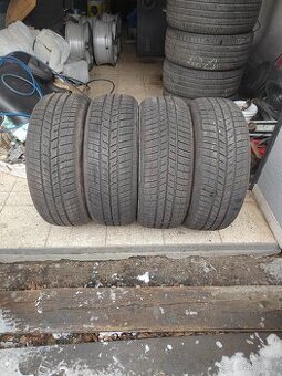 Prodám zánovní zimní pneu 205/55/17 Barum polaris 5 V XL