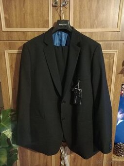 Nový pansky oblek Koutný vel.64