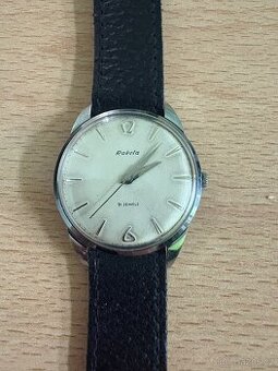 Mechanické hodinky Raketa