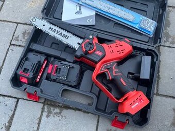 Aku řetězová pila / dlouhá lišta 8” / mazaní řetězu