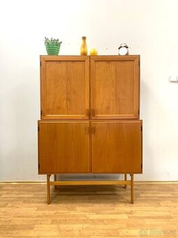 Retro komoda Dřevotvar 70. léta — -