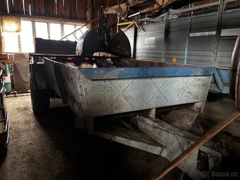 Rozmetadlo hnoje RUR-5