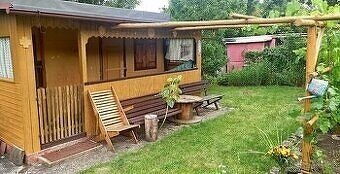 ZAHRADA S CHATOU - TEPLICE - 1