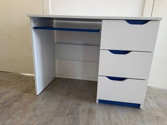 Dětský psací stůl, bílá barva