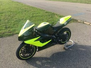 SUZUKI GSX-R 1000 K6