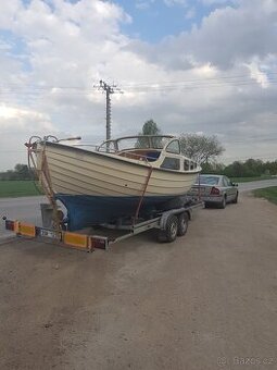 Laminátová Loď 7,5m